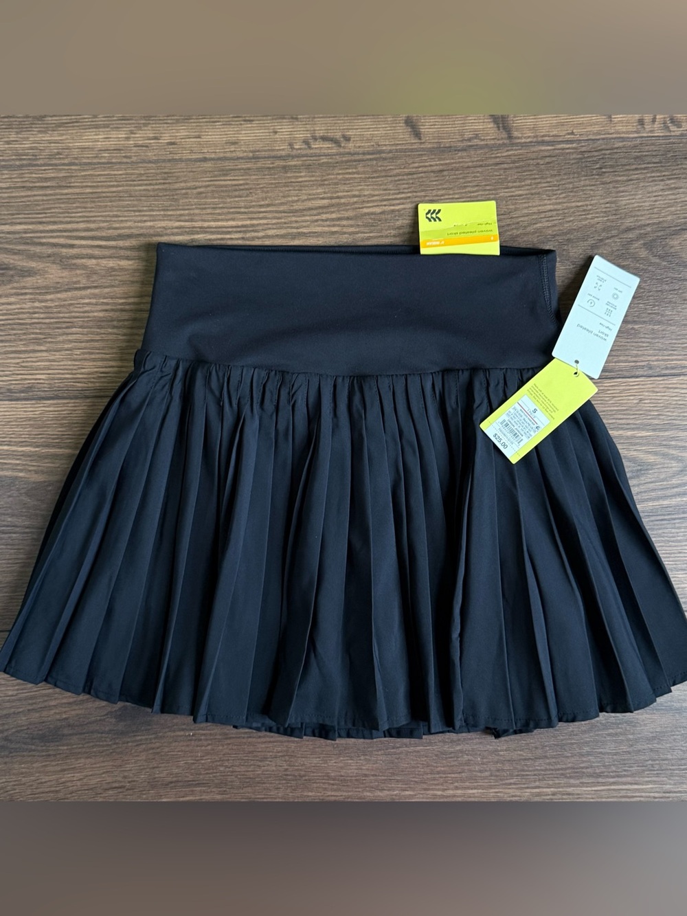 All in motion high rise skirt with shorts underneath New size small